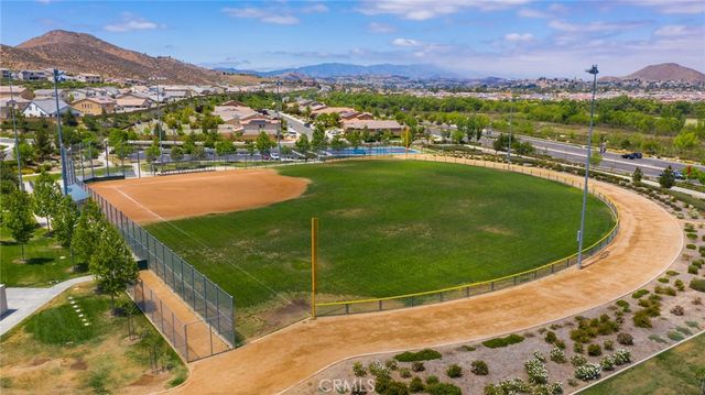29807 Saddle Ranch Place, Menifee, CA 92584