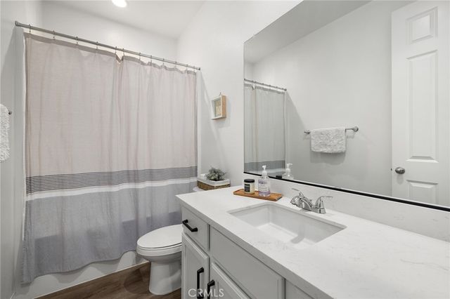 29807 Saddle Ranch Place, Menifee, CA 92584