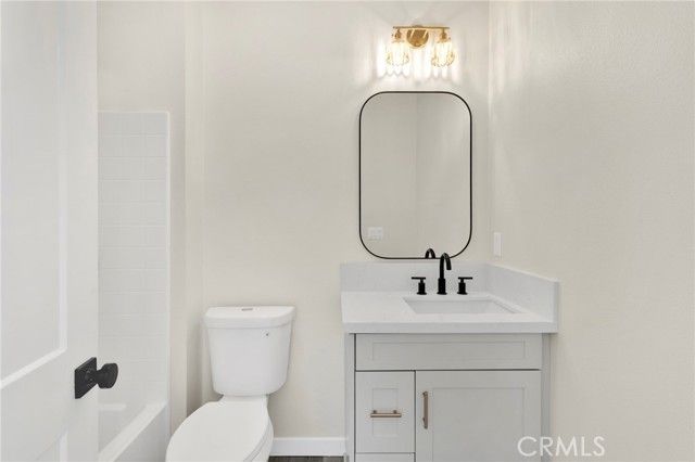 13525 Sea Gull Dr, Victorville, CA 92395