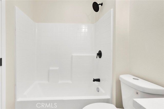 13525 Sea Gull Dr, Victorville, CA 92395