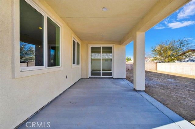 13525 Sea Gull Dr, Victorville, CA 92395