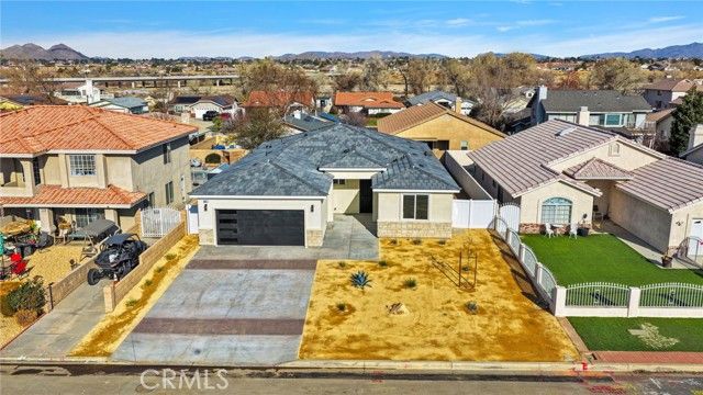13525 Sea Gull Dr, Victorville, CA 92395