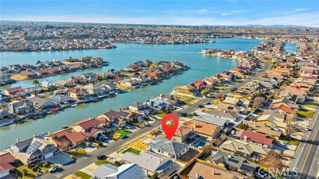 13525 Sea Gull Dr, Victorville, CA 92395