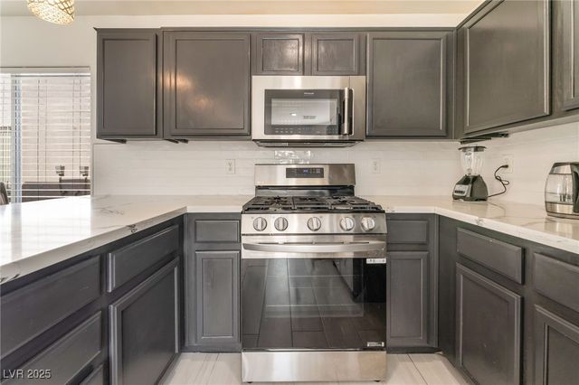 5857 Rainbow Bridge Drive, Las Vegas, NV 89142