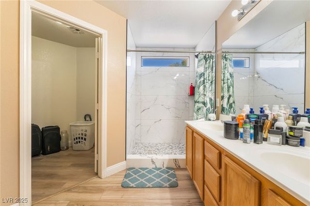 5857 Rainbow Bridge Drive, Las Vegas, NV 89142