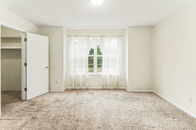 4228 Thom Street, Burton, MI 48509