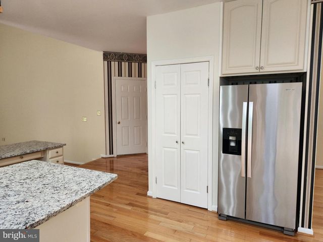 21218 EDGEWOOD CT, Sterling, VA 20165