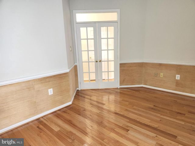 21218 EDGEWOOD CT, Sterling, VA 20165