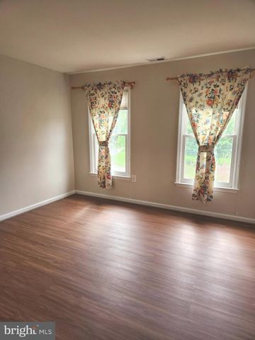 21218 EDGEWOOD CT, Sterling, VA 20165
