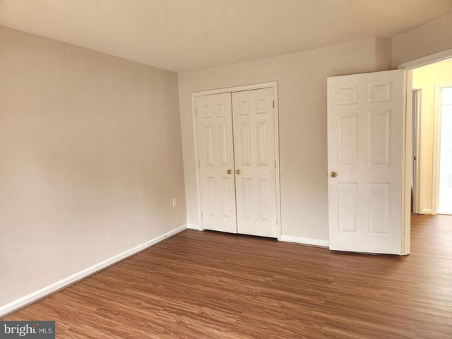 21218 EDGEWOOD CT, Sterling, VA 20165