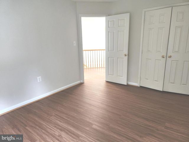 21218 EDGEWOOD CT, Sterling, VA 20165