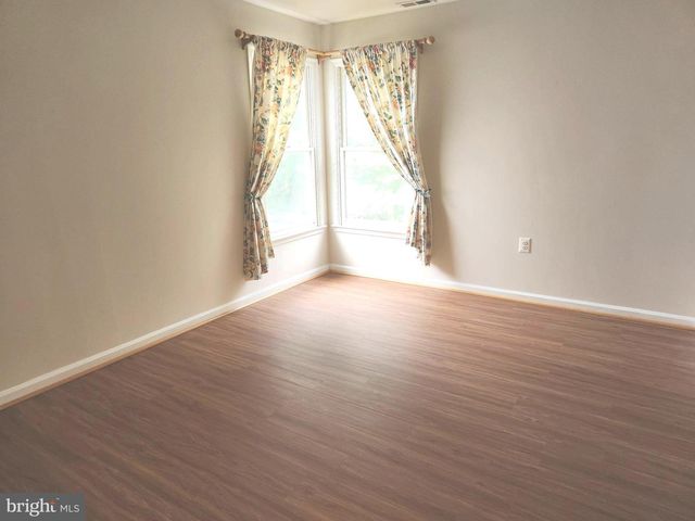21218 EDGEWOOD CT, Sterling, VA 20165