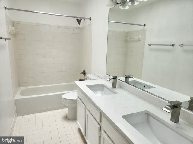 21218 EDGEWOOD CT, Sterling, VA 20165