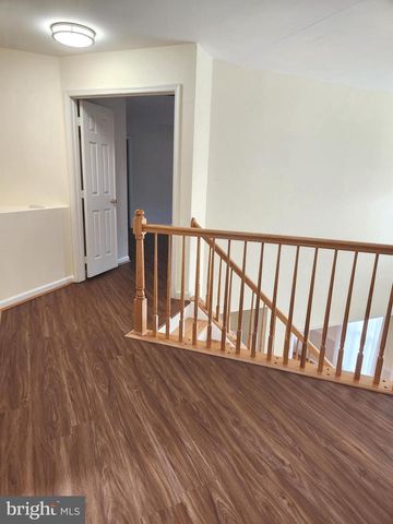 21218 EDGEWOOD CT, Sterling, VA 20165