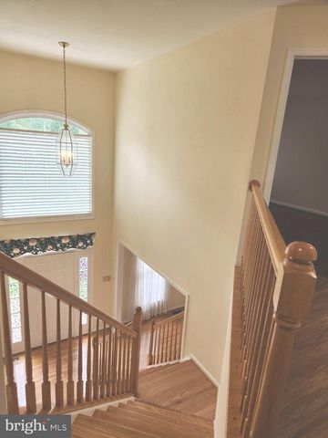 21218 EDGEWOOD CT, Sterling, VA 20165