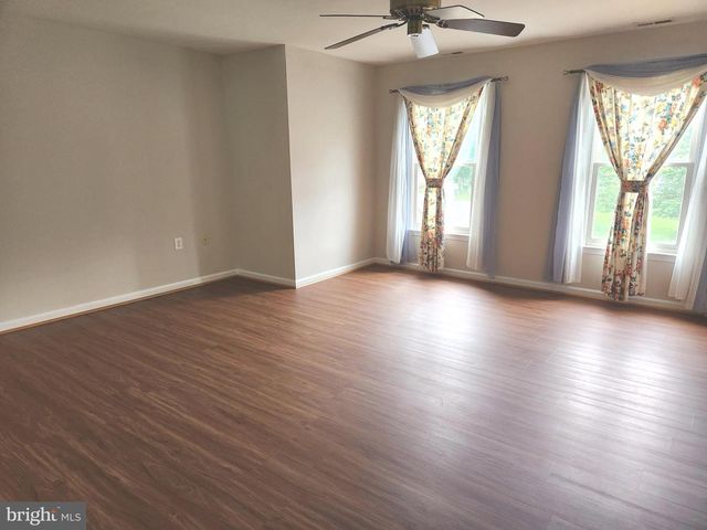 21218 EDGEWOOD CT, Sterling, VA 20165