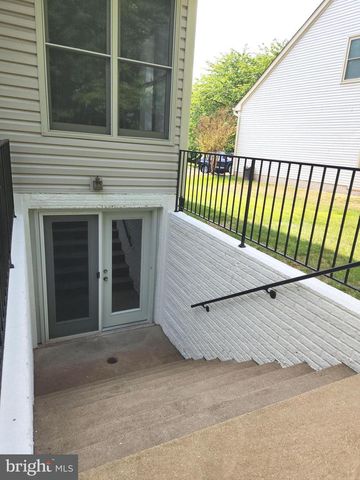 21218 EDGEWOOD CT, Sterling, VA 20165