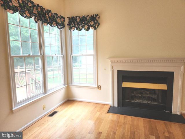 21218 EDGEWOOD CT, Sterling, VA 20165