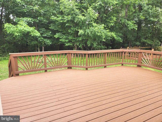 21218 EDGEWOOD CT, Sterling, VA 20165