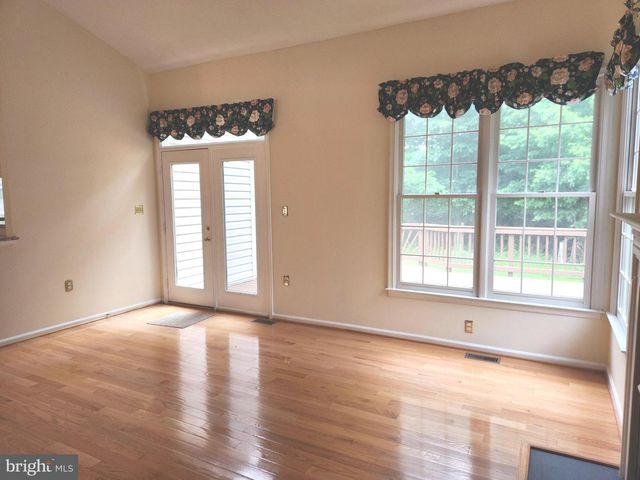 21218 EDGEWOOD CT, Sterling, VA 20165