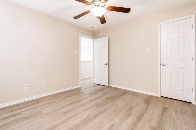 10311 Whisper Bluff Drive, Humble, TX 77396