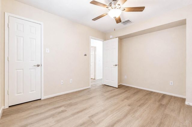 10311 Whisper Bluff Drive, Humble, TX 77396