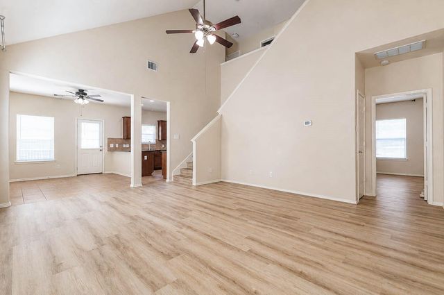 10311 Whisper Bluff Drive, Humble, TX 77396