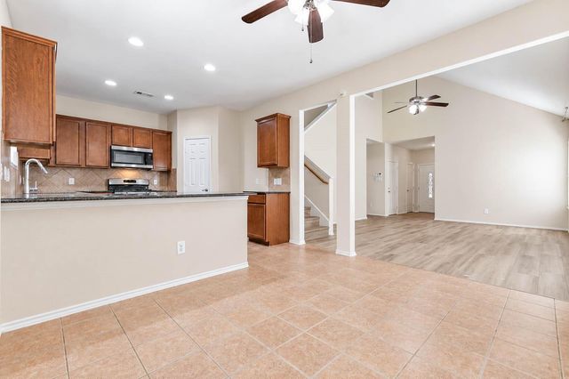 10311 Whisper Bluff Drive, Humble, TX 77396