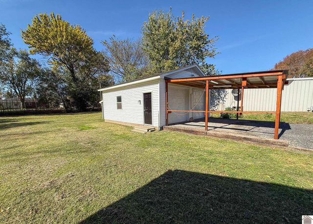 5483 State Route 97, Mayfield, KY 42066