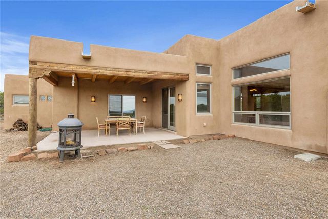 5 Rico Court, Santa Fe, NM 87508