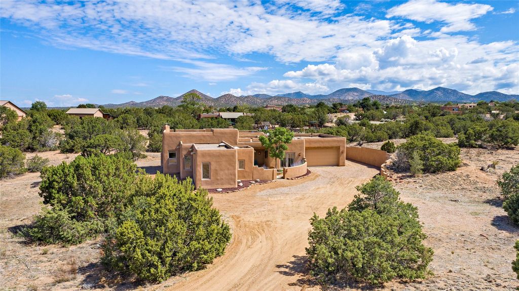 5 Rico Court, Santa Fe, NM 87508