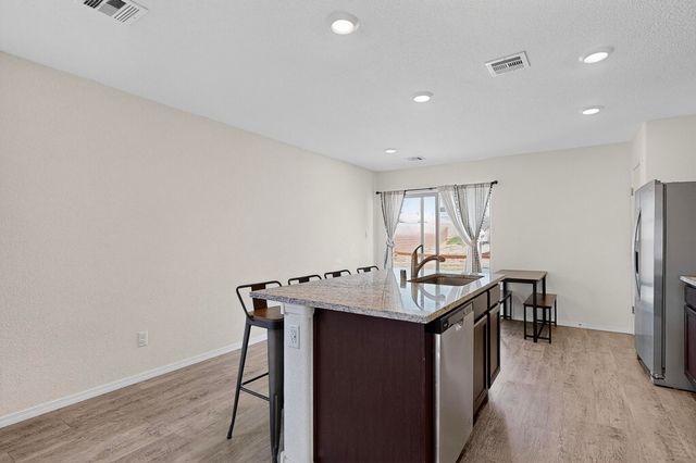 3892 Hernandez Street SW, Los Lunas, NM 87031
