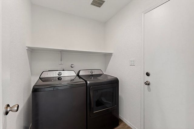 3892 Hernandez Street SW, Los Lunas, NM 87031