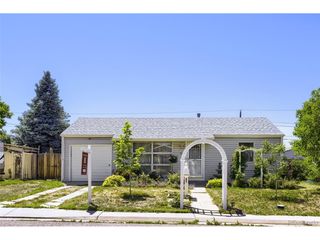715 Kingston St, Aurora, CO 80010