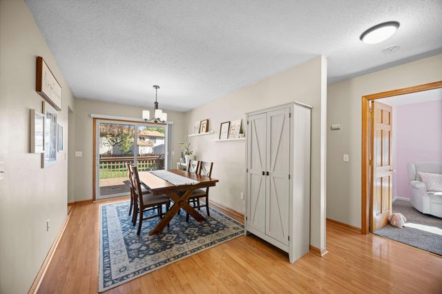 4240 Braddock Trail, Eagan, MN 55123