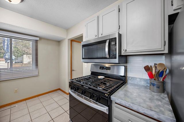 4240 Braddock Trail, Eagan, MN 55123