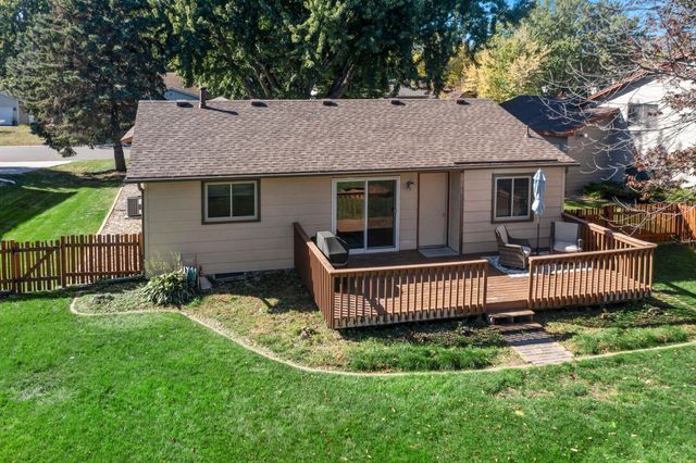 4240 Braddock Trail, Eagan, MN 55123