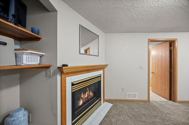 4240 Braddock Trail, Eagan, MN 55123