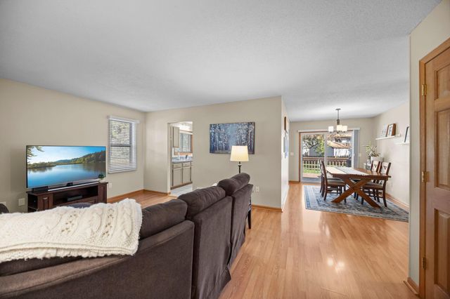 4240 Braddock Trail, Eagan, MN 55123