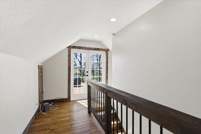 2015 S Farm Road 107, Springfield, MO 65802