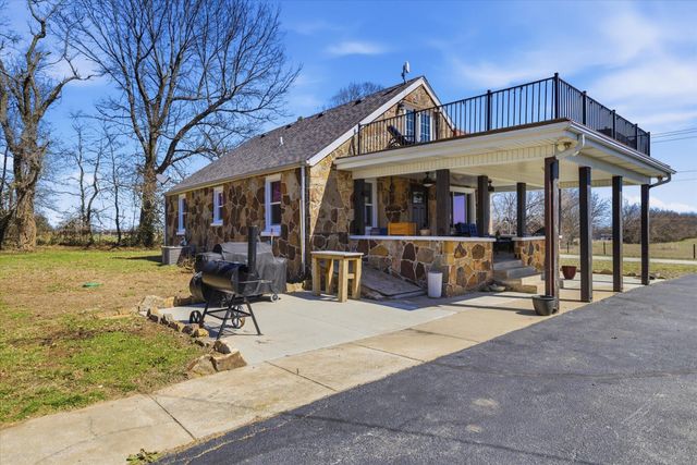 2015 S Farm Road 107, Springfield, MO 65802