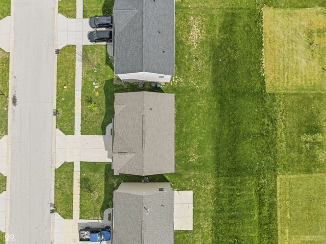 327 Campus Lane, Greenwood, IN 46143