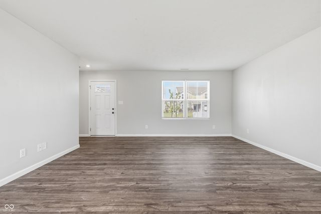 327 Campus Lane, Greenwood, IN 46143