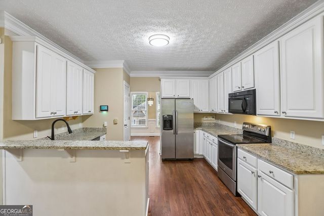 1811 Lake Cove Drive SW, Atlanta, GA 30331