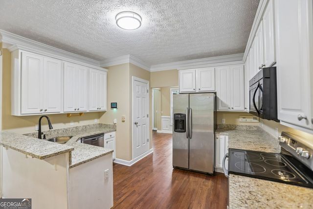 1811 Lake Cove Drive SW, Atlanta, GA 30331