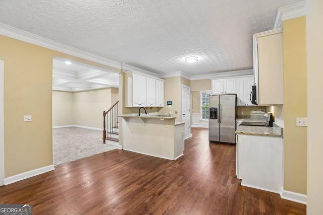 1811 Lake Cove Drive SW, Atlanta, GA 30331