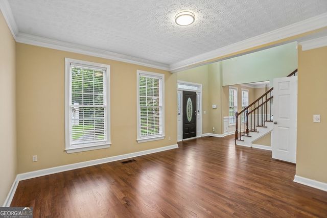 1811 Lake Cove Drive SW, Atlanta, GA 30331