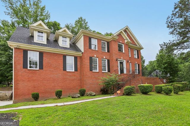 1811 Lake Cove Drive SW, Atlanta, GA 30331