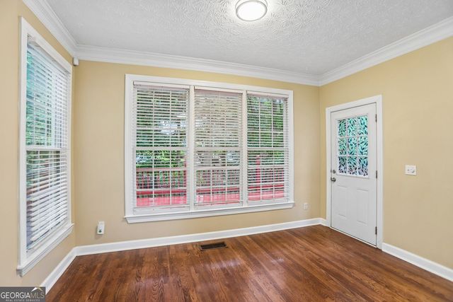 1811 Lake Cove Drive SW, Atlanta, GA 30331