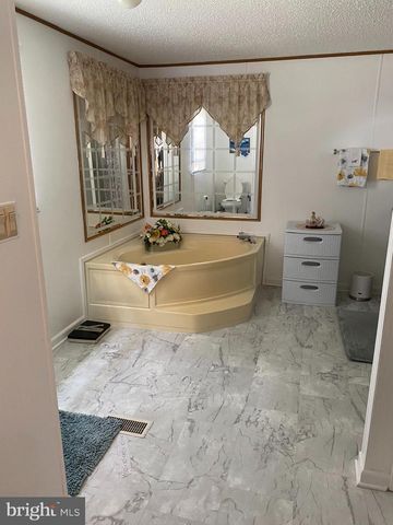 7504 GLENEAGLE DR, Jessup, MD 20794